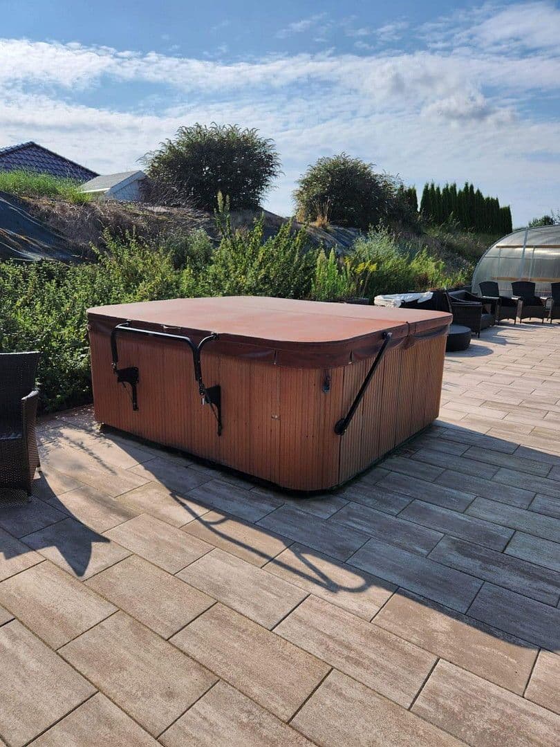 Pronájem chaty, chalupy 5.000 m², Gützer Straße 16, Halle, Sasko-Anhaltsko Pronájem chaty, chalupy 5.000 m², Gützer Straße 16, Halle, Sasko-Anhaltsko