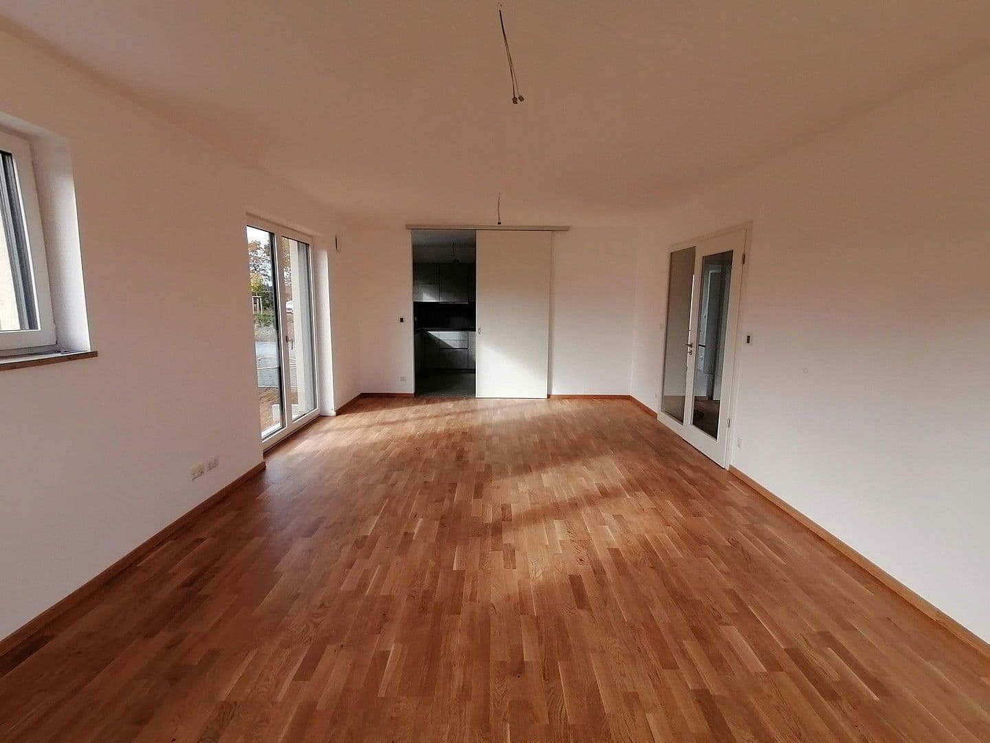 Pronájem domu 186 m², pozemek 537 m², Biberweg 18, Abensberg, Bavorsko Pronájem domu 186 m², pozemek 537 m², Biberweg 18, Abensberg, Bavorsko