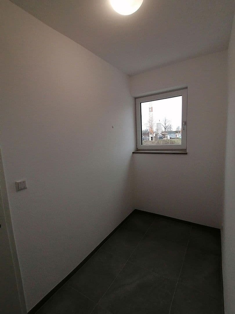 Pronájem domu 186 m², pozemek 537 m², Biberweg 18, Abensberg, Bavorsko Pronájem domu 186 m², pozemek 537 m², Biberweg 18, Abensberg, Bavorsko
