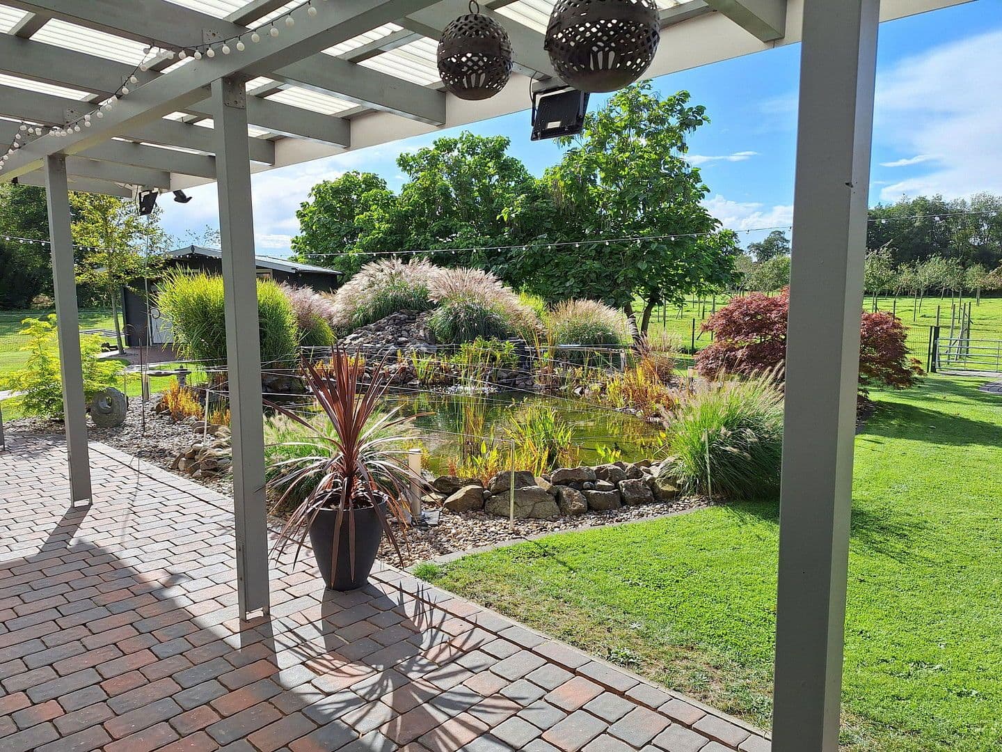 Prodej domu 156 m², pozemek 1.620 m², Großefehn, Dolní Sasko Prodej domu 156 m², pozemek 1.620 m², Großefehn, Dolní Sasko