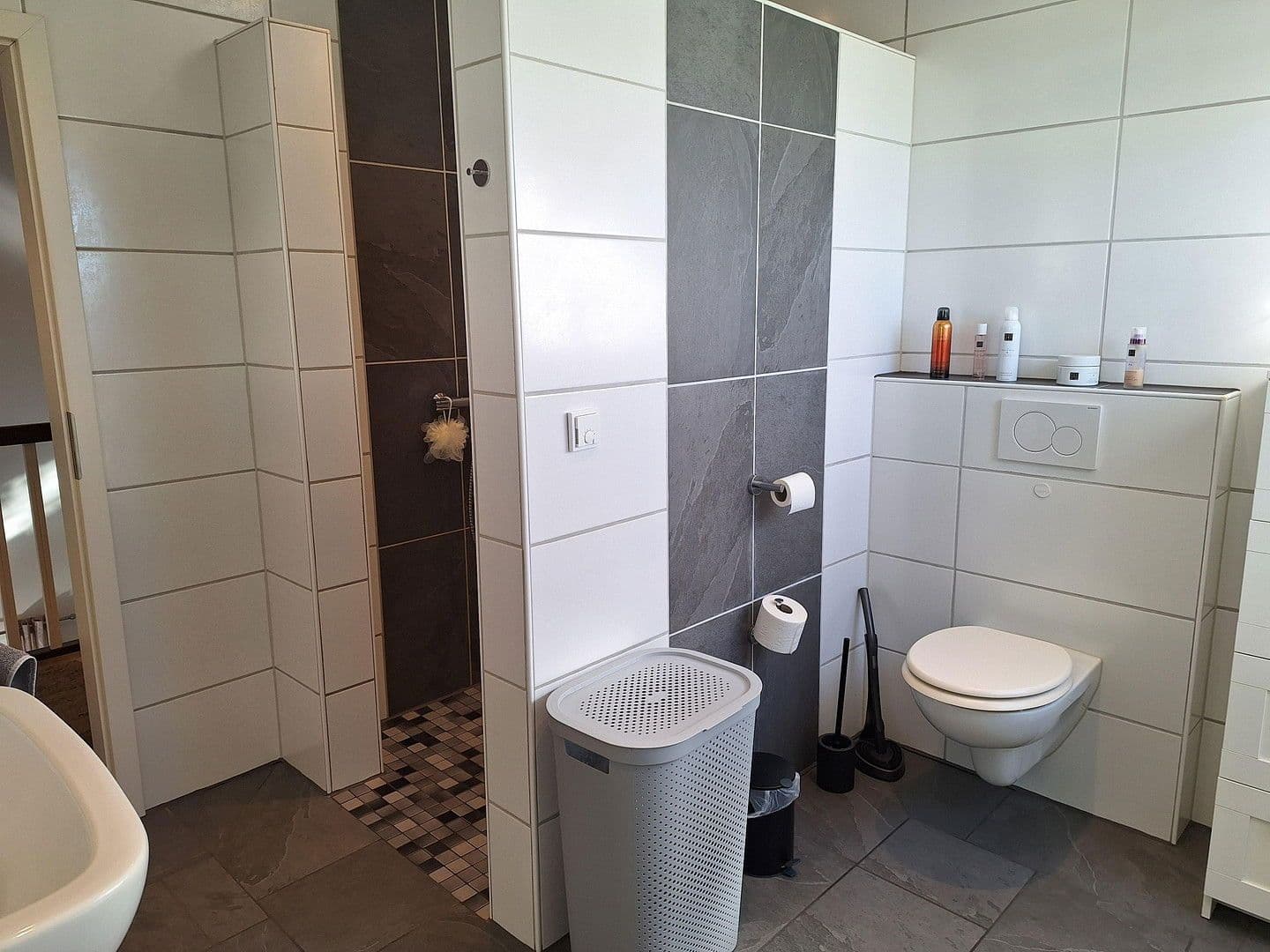 Prodej domu 156 m², pozemek 1.620 m², Großefehn, Dolní Sasko Prodej domu 156 m², pozemek 1.620 m², Großefehn, Dolní Sasko