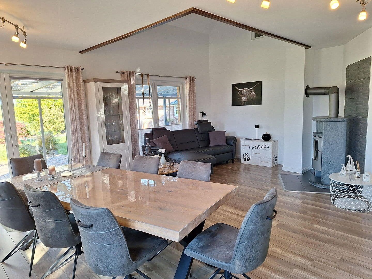 Prodej domu 156 m², pozemek 1.620 m², Großefehn, Dolní Sasko Prodej domu 156 m², pozemek 1.620 m², Großefehn, Dolní Sasko