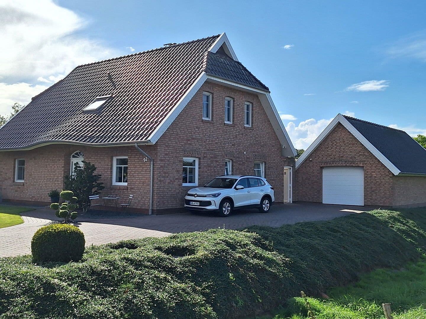 Prodej domu 156 m², pozemek 1.620 m², Großefehn, Dolní Sasko Prodej domu 156 m², pozemek 1.620 m², Großefehn, Dolní Sasko