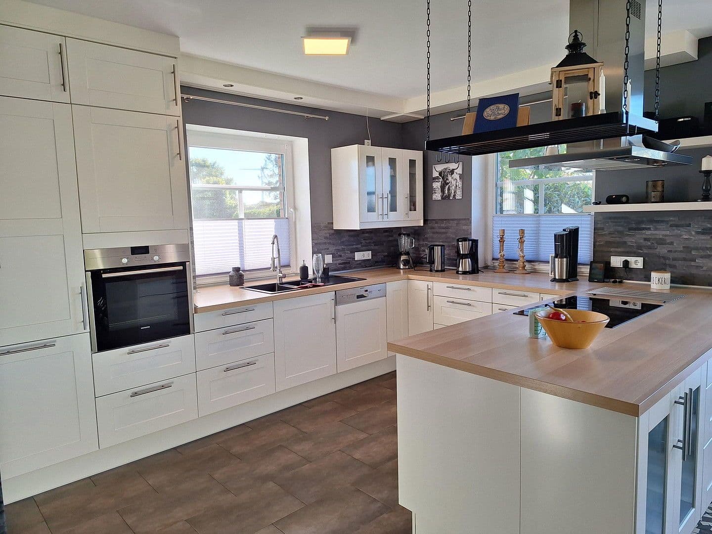 Prodej domu 156 m², pozemek 1.620 m², Großefehn, Dolní Sasko Prodej domu 156 m², pozemek 1.620 m², Großefehn, Dolní Sasko