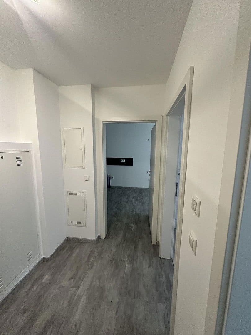 Pronájem bytu 2+1 55 m², Inniinngerstr 10, Augsburg, Bavorsko Pronájem bytu 2+1 55 m², Inniinngerstr 10, Augsburg, Bavorsko