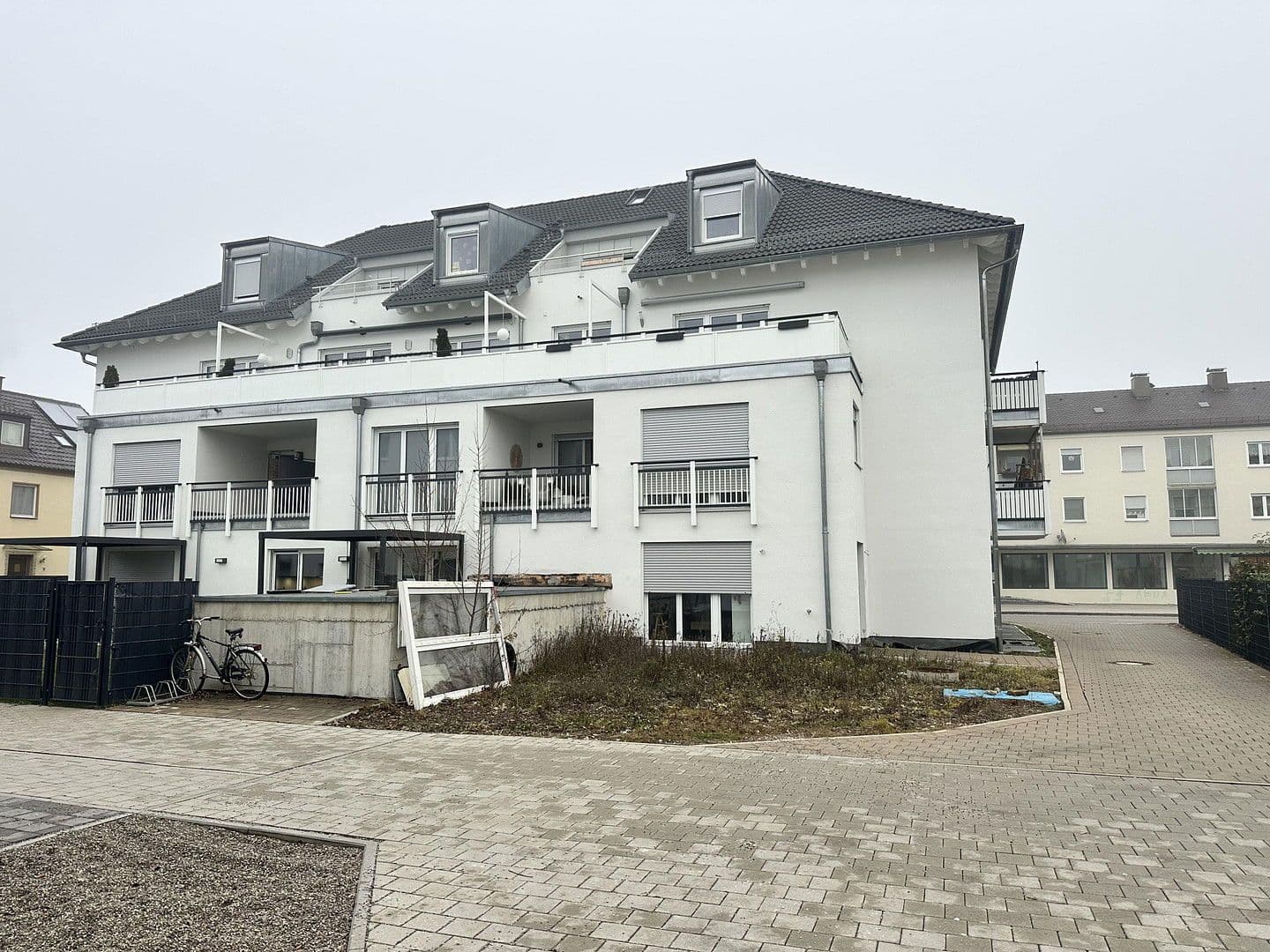 Pronájem bytu 2+1 55 m², Inniinngerstr 10, Augsburg, Bavorsko Pronájem bytu 2+1 55 m², Inniinngerstr 10, Augsburg, Bavorsko