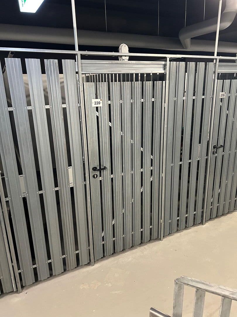 Pronájem bytu 1+1 25 m², Leopoldstr. 204, München, Bavorsko Pronájem bytu 1+1 25 m², Leopoldstr. 204, München, Bavorsko