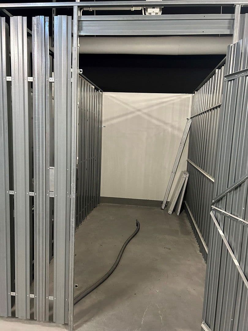 Pronájem bytu 1+1 25 m², Leopoldstr. 204, München, Bavorsko Pronájem bytu 1+1 25 m², Leopoldstr. 204, München, Bavorsko