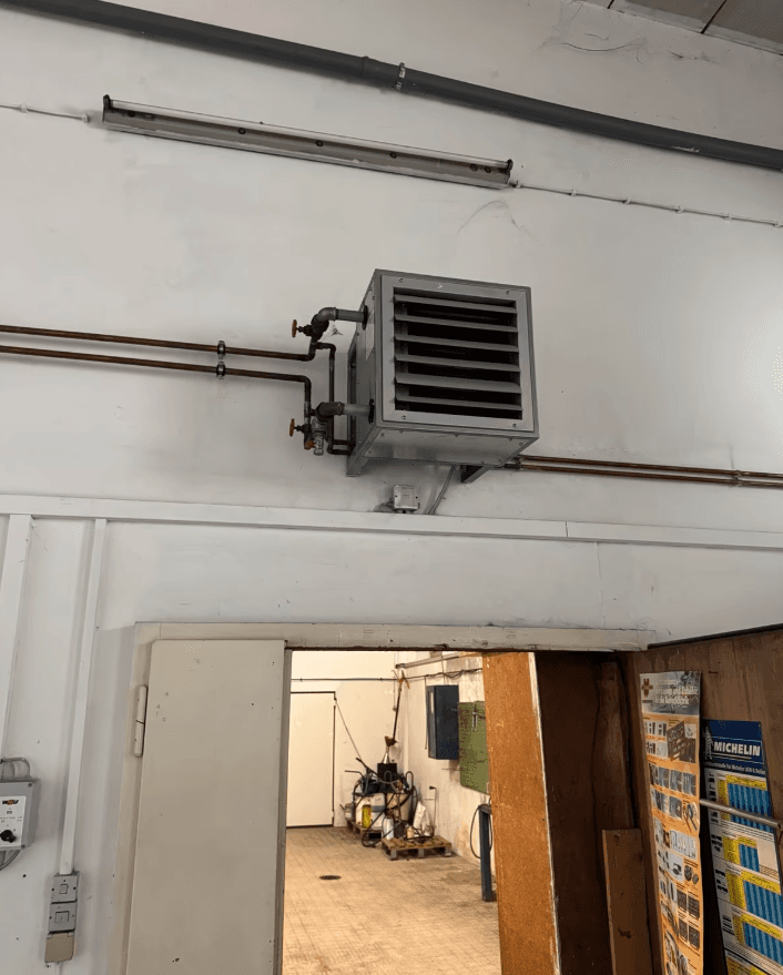 Pronájem nebytového prostoru 310 m², Hermann-Bahlsen-Str 2, Barsinghausen, Dolní Sasko Pronájem nebytového prostoru 310 m², Hermann-Bahlsen-Str 2, Barsinghausen, Dolní Sasko