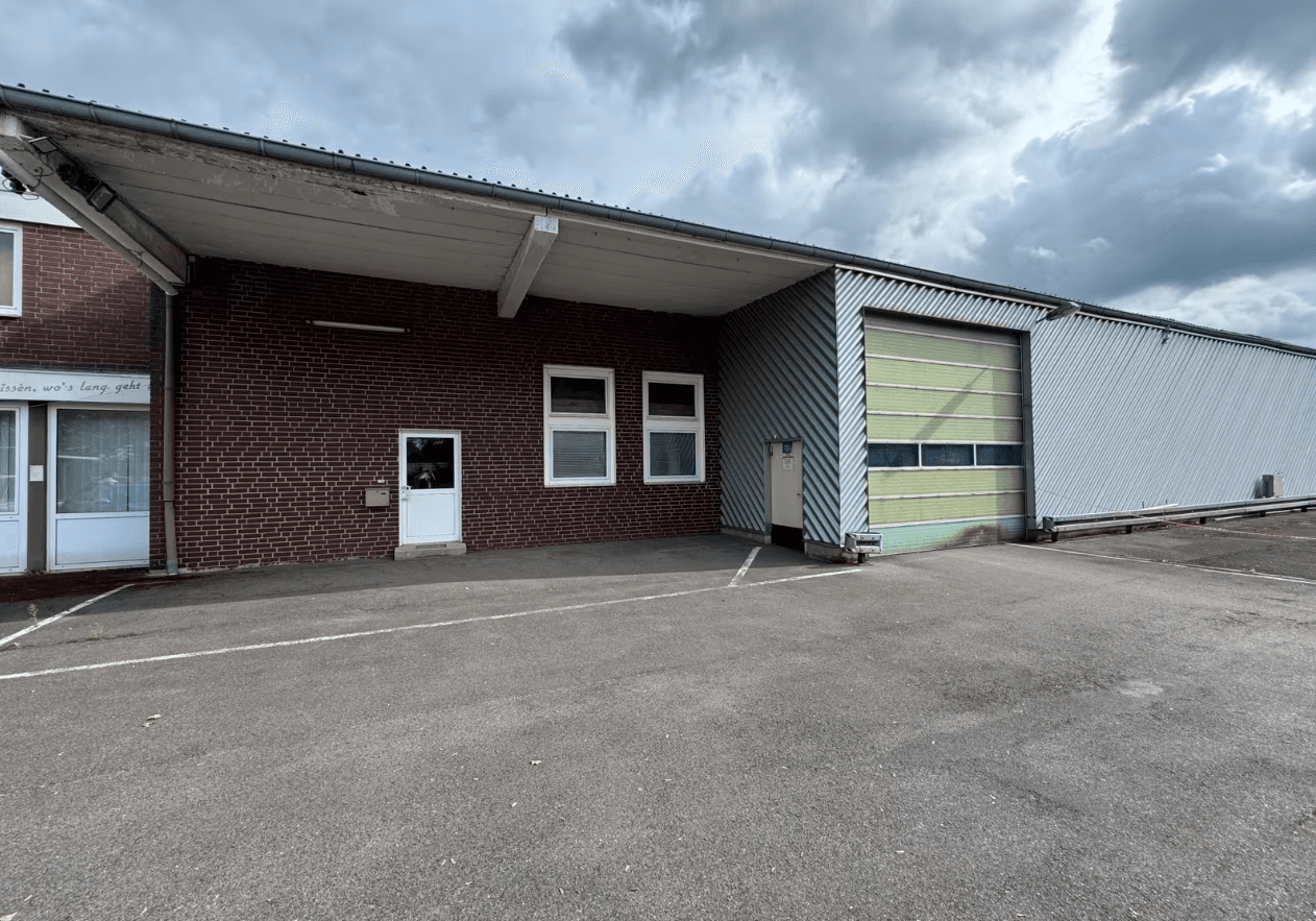 Pronájem nebytového prostoru 310 m², Hermann-Bahlsen-Str 2, Barsinghausen, Dolní Sasko Pronájem nebytového prostoru 310 m², Hermann-Bahlsen-Str 2, Barsinghausen, Dolní Sasko