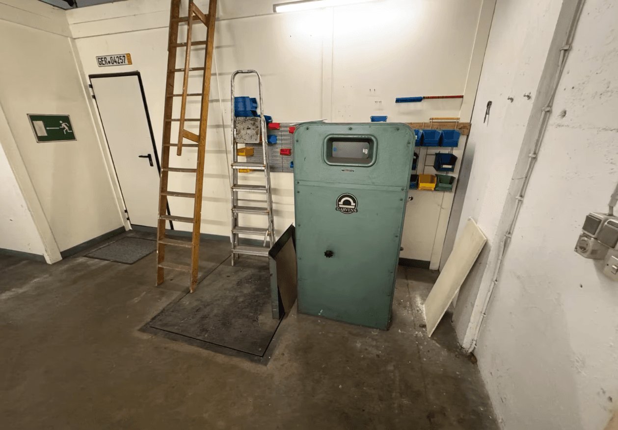 Pronájem nebytového prostoru 310 m², Hermann-Bahlsen-Str 2, Barsinghausen, Dolní Sasko Pronájem nebytového prostoru 310 m², Hermann-Bahlsen-Str 2, Barsinghausen, Dolní Sasko