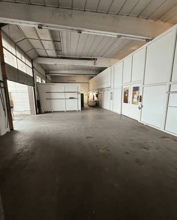 Pronájem nebytového prostoru 310 m², Hermann-Bahlsen-Str 2, Barsinghausen, Dolní Sasko Pronájem nebytového prostoru 310 m², Hermann-Bahlsen-Str 2, Barsinghausen, Dolní Sasko