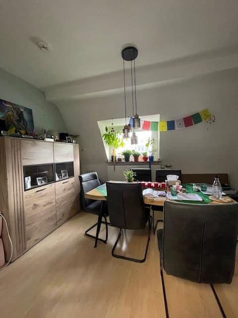 Pronájem bytu 3+1 85 m², Richardstraße 60, Düsseldorf, Severní Porýní-Vestfálsko Pronájem bytu 3+1 85 m², Richardstraße 60, Düsseldorf, Severní Porýní-Vestfálsko