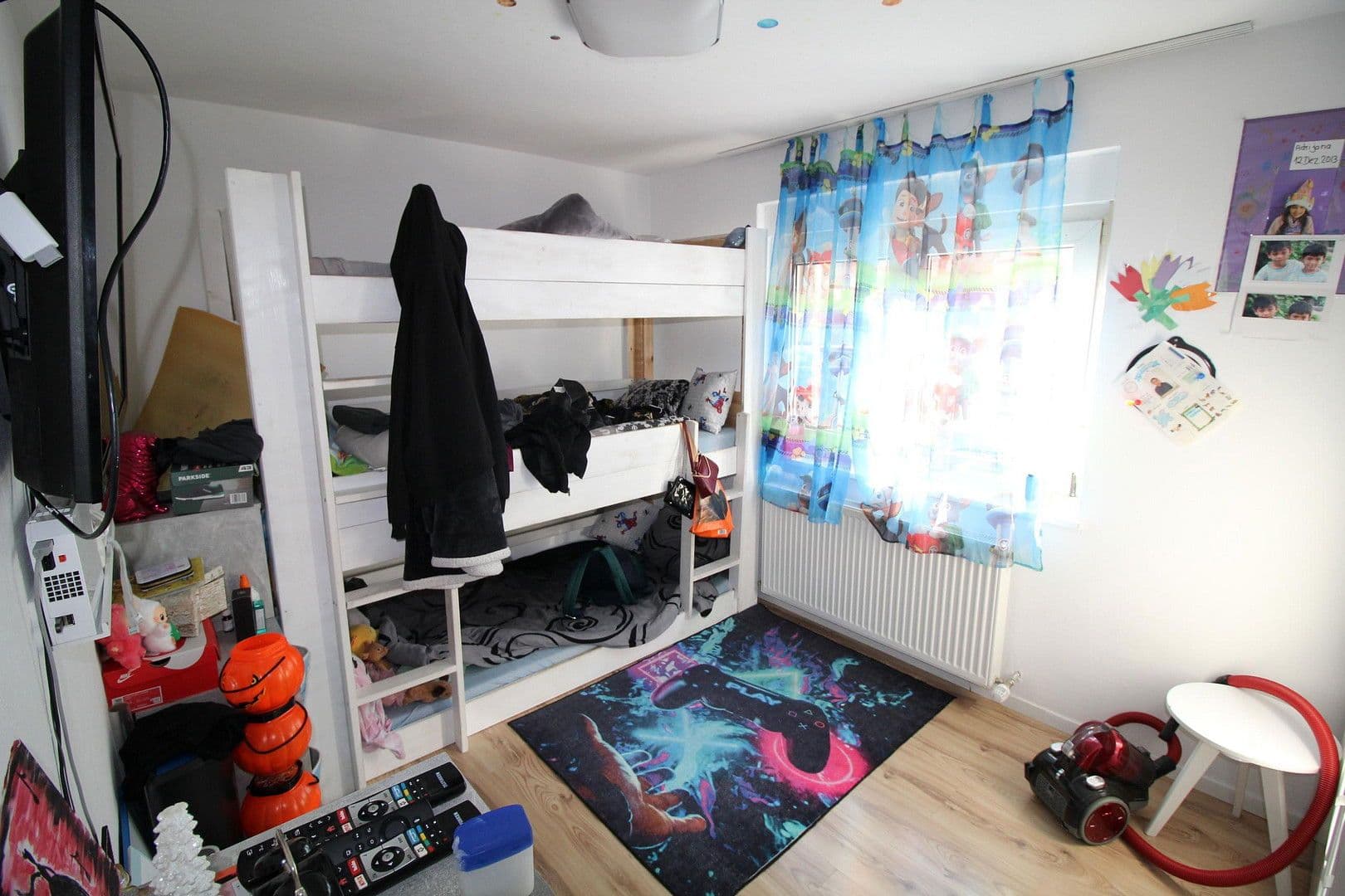 Prodej domu 148 m², pozemek 142 m², Stuttgart, Bádensko-Württembersko Prodej domu 148 m², pozemek 142 m², Stuttgart, Bádensko-Württembersko