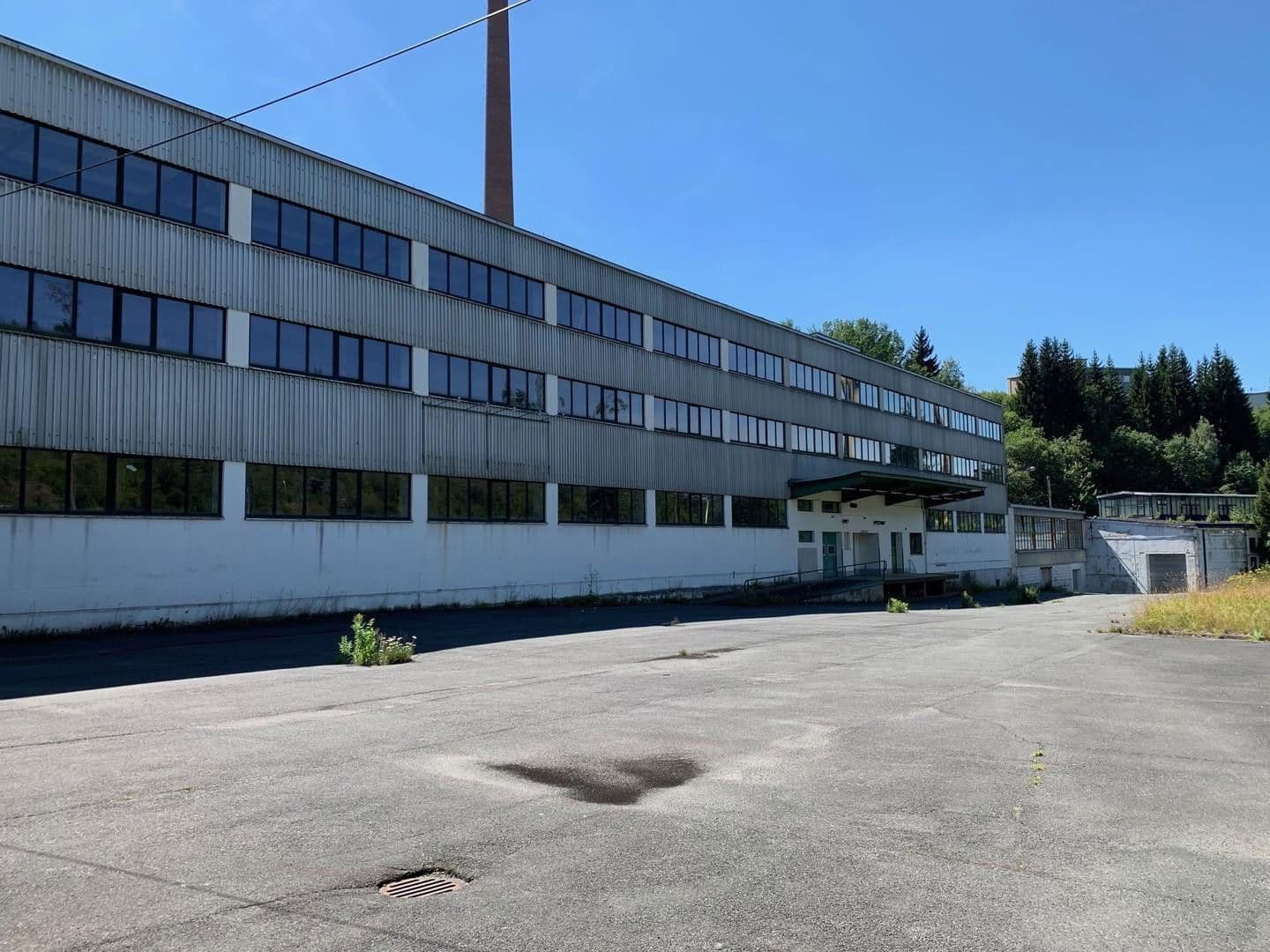 Prodej nebytového prostoru 16.838 m², Klingenthaler Hauptstraße 23e, Muldenhammer, Sasko Prodej nebytového prostoru 16.838 m², Klingenthaler Hauptstraße 23e, Muldenhammer, Sasko