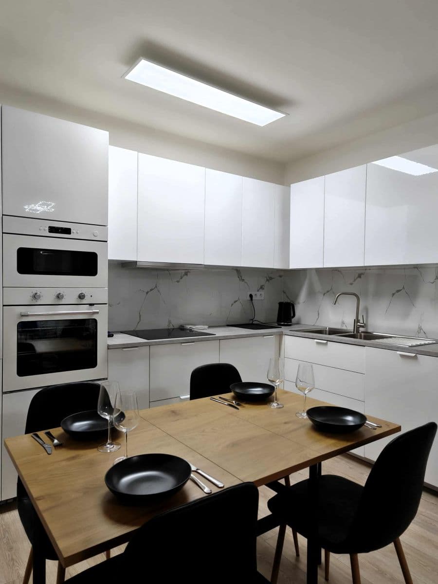 Pronájem bytu 73 m², Miloše Havla, Praha, Praha Pronájem bytu 73 m², Miloše Havla, Praha, Praha