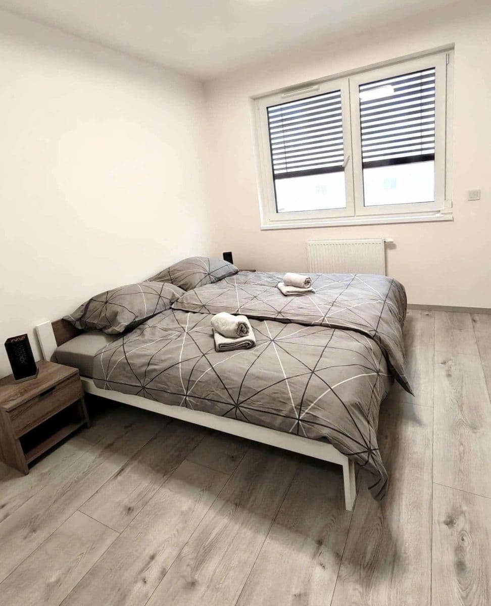 Pronájem bytu 77 m², Miloše Havla, Praha, Praha Pronájem bytu 77 m², Miloše Havla, Praha, Praha