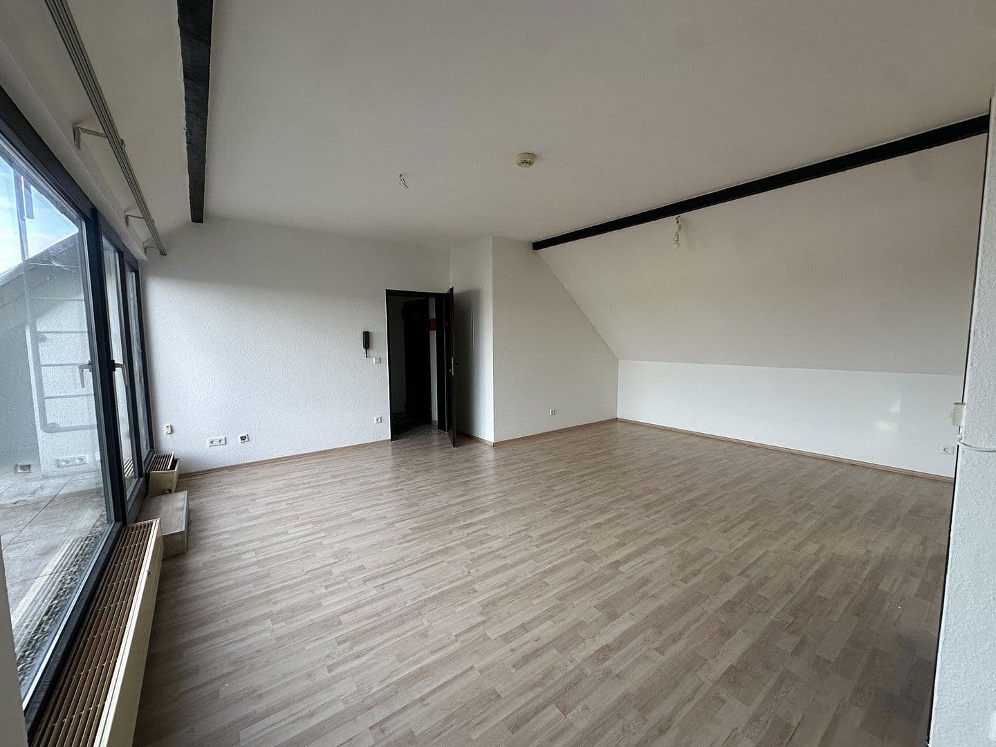 Pronájem bytu 1+1 40 m², Pestalozzistraße 23, Mönchengladbach, Severní Porýní-Vestfálsko Pronájem bytu 1+1 40 m², Pestalozzistraße 23, Mönchengladbach, Severní Porýní-Vestfálsko