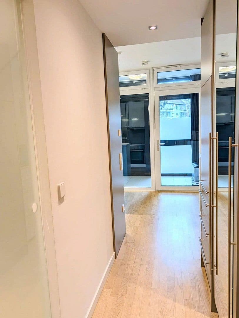 Pronájem bytu 1+kk 71 m², Vogelweidestraße 5, München, Bavorsko Pronájem bytu 1+kk 71 m², Vogelweidestraße 5, München, Bavorsko