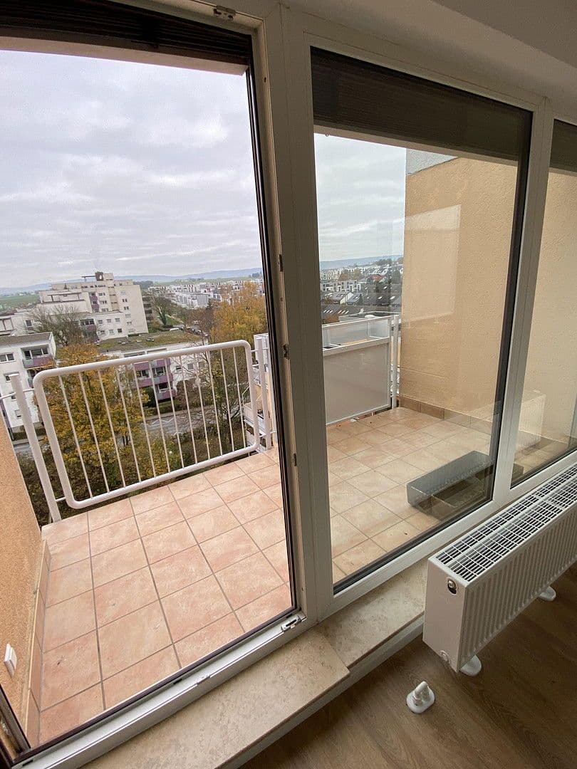 Pronájem bytu 2+1 76 m², Hessenring 6, Wiesbaden-Nordenstadt, Hessen Pronájem bytu 2+1 76 m², Hessenring 6, Wiesbaden-Nordenstadt, Hessen