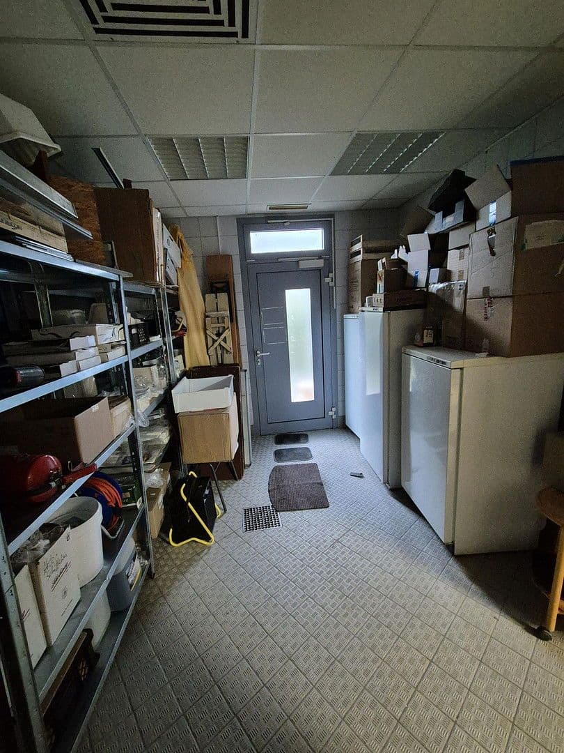 Pronájem nebytového prostoru 160 m², Walter-Gropius-Str. 3, Reutlingen, Bádensko-Württembersko Pronájem nebytového prostoru 160 m², Walter-Gropius-Str. 3, Reutlingen, Bádensko-Württembersko