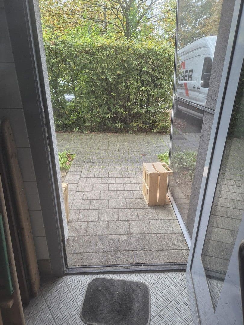 Pronájem nebytového prostoru 160 m², Walter-Gropius-Str. 3, Reutlingen, Bádensko-Württembersko Pronájem nebytového prostoru 160 m², Walter-Gropius-Str. 3, Reutlingen, Bádensko-Württembersko