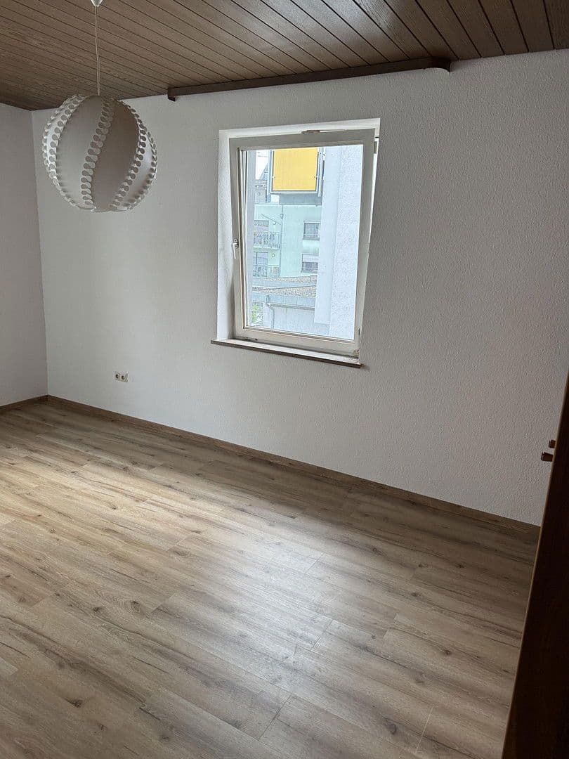 Pronájem bytu 3+1 92 m², Friedrichstraße 26, Rheinfelden (Baden), Bádensko-Württembersko Pronájem bytu 3+1 92 m², Friedrichstraße 26, Rheinfelden (Baden), Bádensko-Württembersko