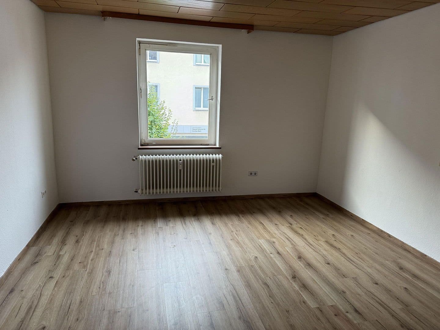 Pronájem bytu 3+1 92 m², Friedrichstraße 26, Rheinfelden (Baden), Bádensko-Württembersko Pronájem bytu 3+1 92 m², Friedrichstraße 26, Rheinfelden (Baden), Bádensko-Württembersko