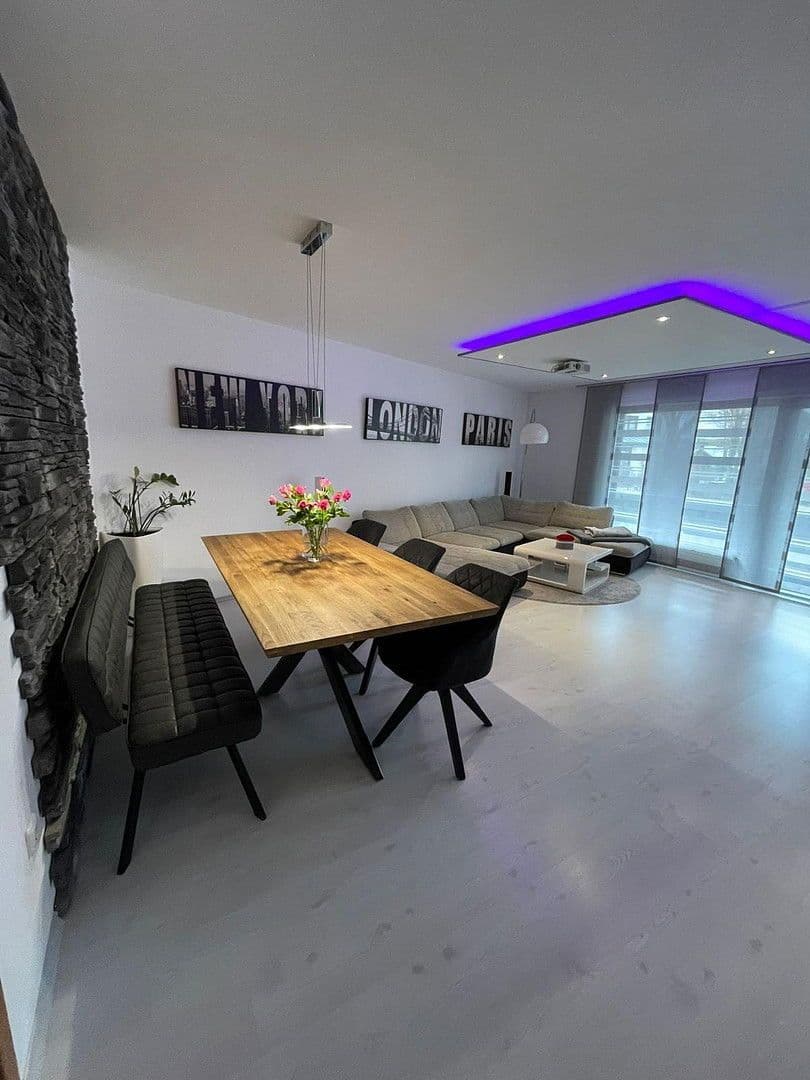 Prodej bytu 3+1 109 m², Drosselstrasse, 4, Schweinfurt, Bavorsko Prodej bytu 3+1 109 m², Drosselstrasse, 4, Schweinfurt, Bavorsko