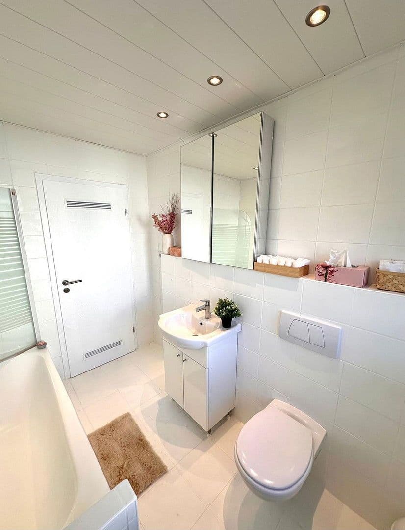 Prodej domu 250 m², pozemek 1.600 m², Aindling, Bavorsko Prodej domu 250 m², pozemek 1.600 m², Aindling, Bavorsko