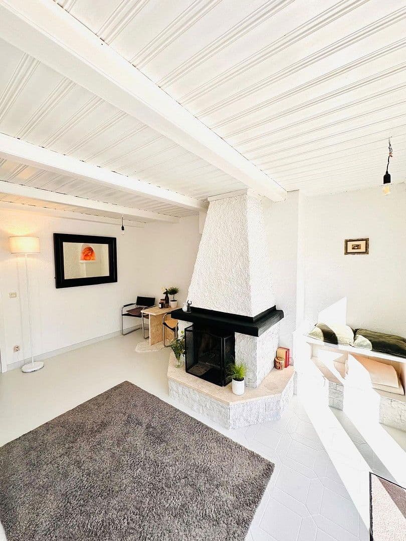 Prodej domu 250 m², pozemek 1.600 m², Aindling, Bavorsko Prodej domu 250 m², pozemek 1.600 m², Aindling, Bavorsko