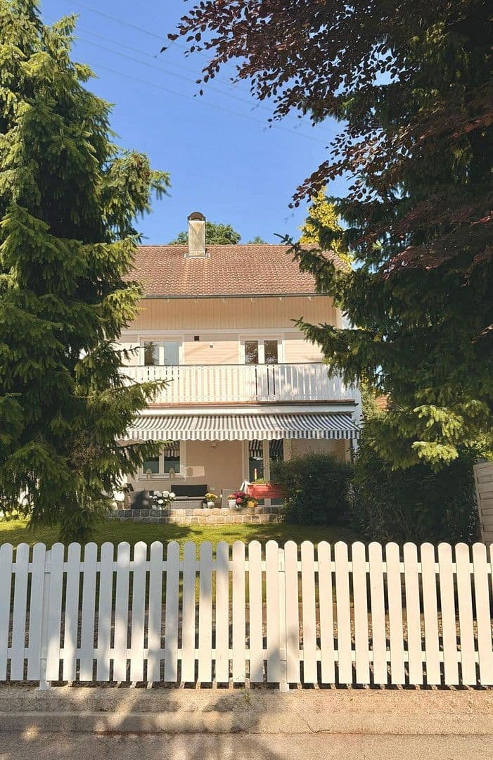 Prodej domu 250 m², pozemek 1.600 m², Aindling, Bavorsko Prodej domu 250 m², pozemek 1.600 m², Aindling, Bavorsko