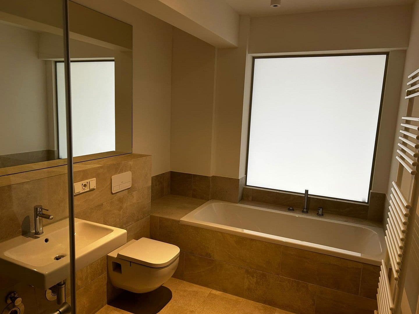 Prodej domu 1.063 m², pozemek 659 m², Bagelstraße 104, Düsseldorf, Severní Porýní-Vestfálsko Prodej domu 1.063 m², pozemek 659 m², Bagelstraße 104, Düsseldorf, Severní Porýní-Vestfálsko