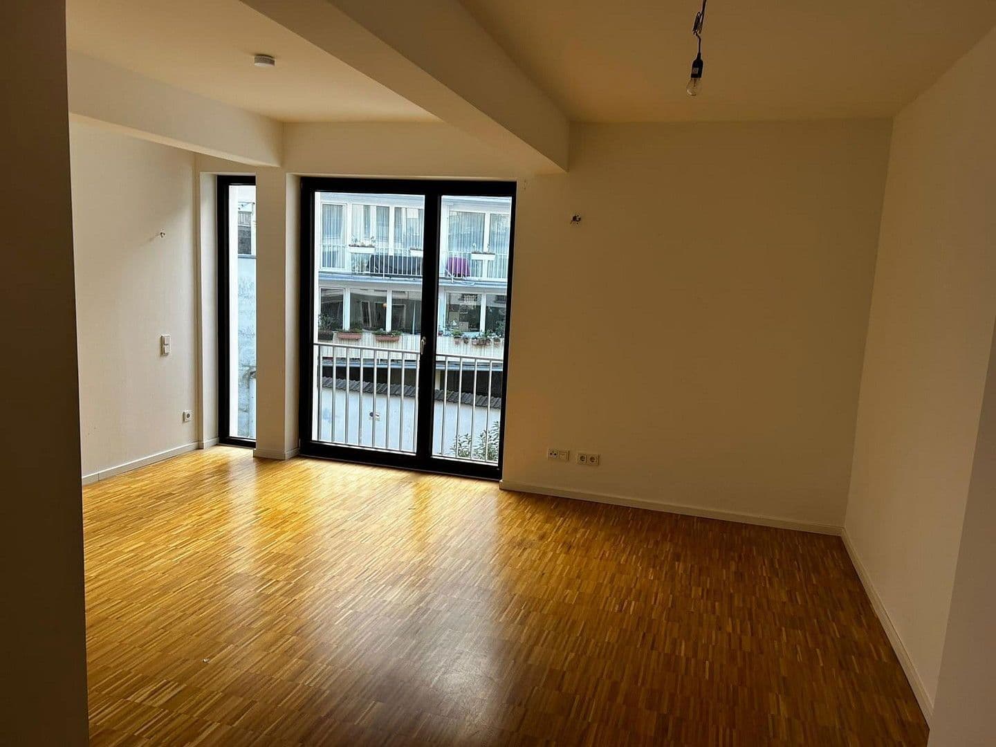 Prodej domu 1.063 m², pozemek 659 m², Bagelstraße 104, Düsseldorf, Severní Porýní-Vestfálsko Prodej domu 1.063 m², pozemek 659 m², Bagelstraße 104, Düsseldorf, Severní Porýní-Vestfálsko