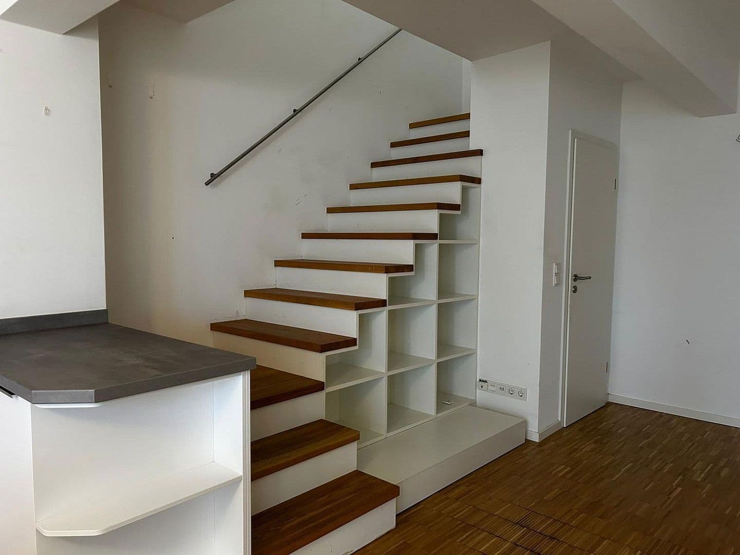 Prodej domu 1.063 m², pozemek 659 m², Bagelstraße 104, Düsseldorf, Severní Porýní-Vestfálsko Prodej domu 1.063 m², pozemek 659 m², Bagelstraße 104, Düsseldorf, Severní Porýní-Vestfálsko