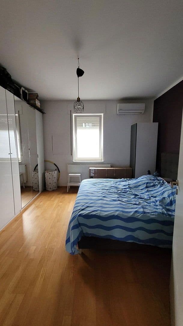 Pronájem bytu 3+1 95 m², Breilstr. 9, Oberhausen, Severní Porýní-Vestfálsko Pronájem bytu 3+1 95 m², Breilstr. 9, Oberhausen, Severní Porýní-Vestfálsko