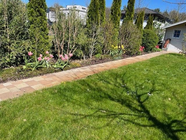 Prodej domu 265 m², pozemek 996 m², Potsdam Groß Glienicke zu Berlin, Braniborsko Prodej domu 265 m², pozemek 996 m², Potsdam Groß Glienicke zu Berlin, Braniborsko