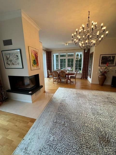 Prodej domu 265 m², pozemek 996 m², Potsdam Groß Glienicke zu Berlin, Braniborsko Prodej domu 265 m², pozemek 996 m², Potsdam Groß Glienicke zu Berlin, Braniborsko