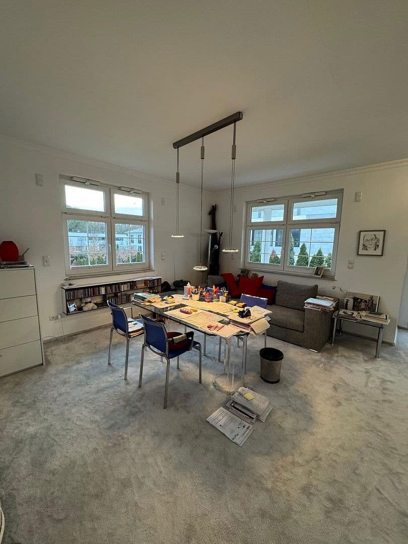 Prodej domu 265 m², pozemek 996 m², Potsdam Groß Glienicke zu Berlin, Braniborsko Prodej domu 265 m², pozemek 996 m², Potsdam Groß Glienicke zu Berlin, Braniborsko