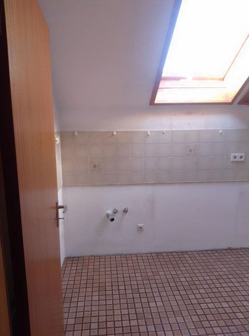 Prodej bytu 2+1 65 m², irisweg 10, Stuttgart (Bad Cannstatt), Bádensko-Württembersko Prodej bytu 2+1 65 m², irisweg 10, Stuttgart (Bad Cannstatt), Bádensko-Württembersko