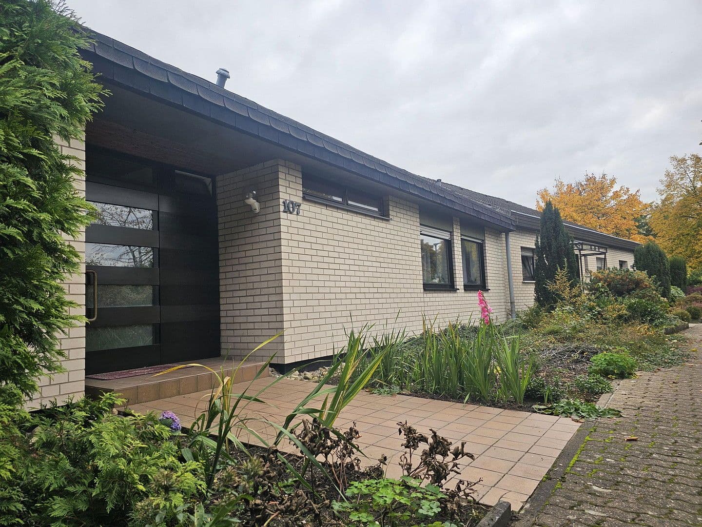 Prodej domu 125 m², pozemek 480 m², Theodor-Heuss-Allee 107, Saarlouis, Země Sársko Prodej domu 125 m², pozemek 480 m², Theodor-Heuss-Allee 107, Saarlouis, Země Sársko