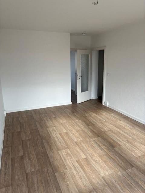 Pronájem bytu 3+1 58 m², Askanische Straße 104, Dessau-Roßlau, Sasko-Anhaltsko Pronájem bytu 3+1 58 m², Askanische Straße 104, Dessau-Roßlau, Sasko-Anhaltsko