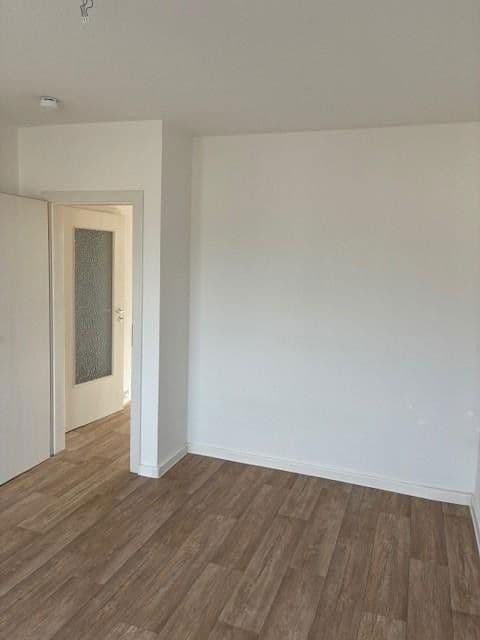 Pronájem bytu 3+1 58 m², Askanische Straße 104, Dessau-Roßlau, Sasko-Anhaltsko Pronájem bytu 3+1 58 m², Askanische Straße 104, Dessau-Roßlau, Sasko-Anhaltsko