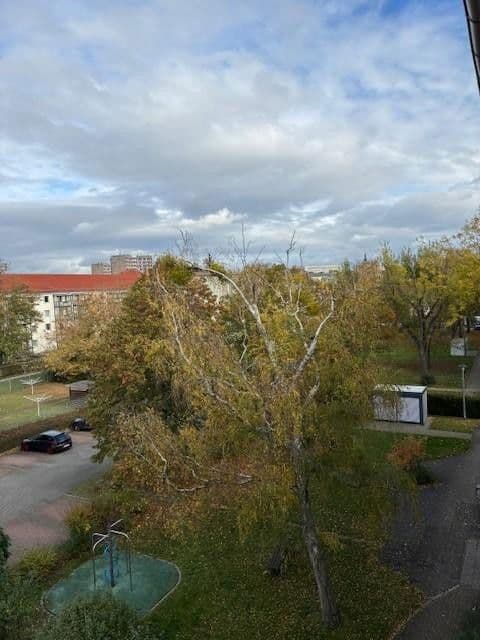 Pronájem bytu 3+1 58 m², Askanische Straße 104, Dessau-Roßlau, Sasko-Anhaltsko Pronájem bytu 3+1 58 m², Askanische Straße 104, Dessau-Roßlau, Sasko-Anhaltsko