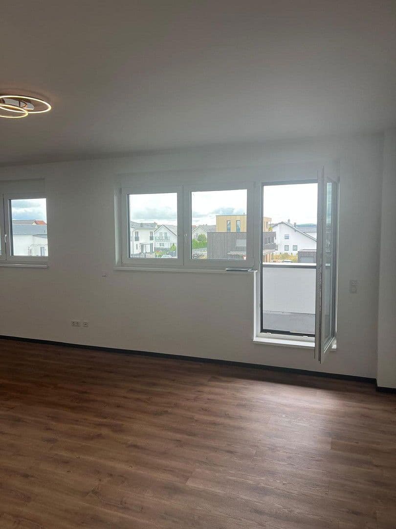 Pronájem kanceláře 335 m², Am Kaiserberg 11, Gießen, Hessen Pronájem kanceláře 335 m², Am Kaiserberg 11, Gießen, Hessen