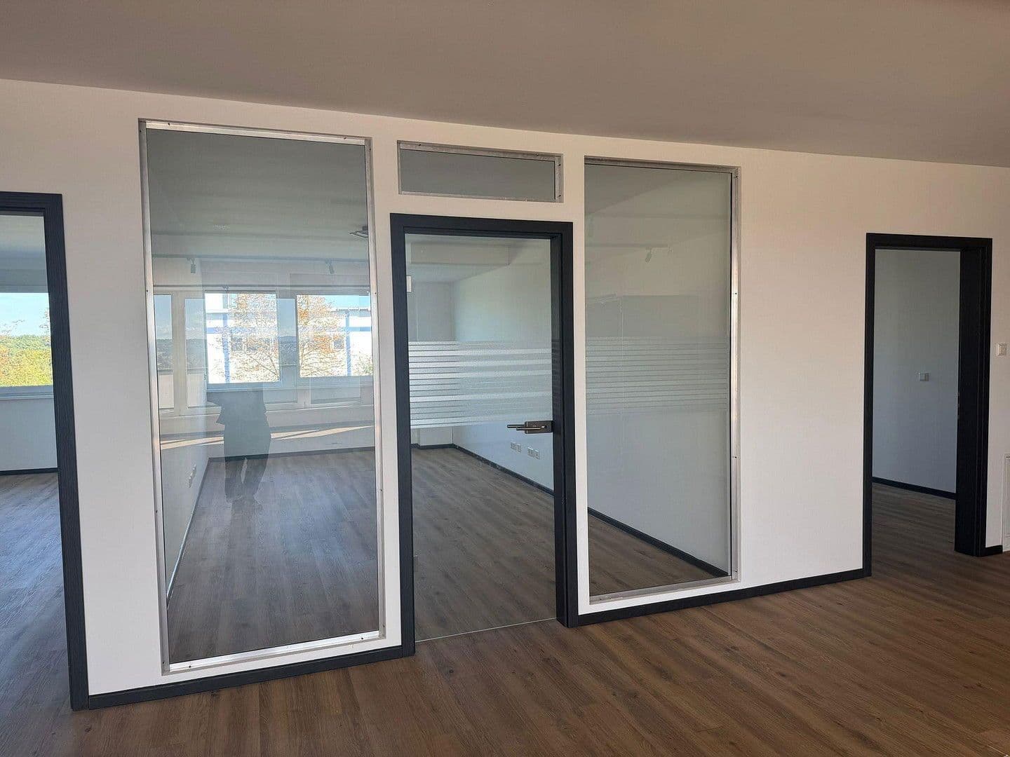 Pronájem kanceláře 335 m², Am Kaiserberg 11, Gießen, Hessen Pronájem kanceláře 335 m², Am Kaiserberg 11, Gießen, Hessen