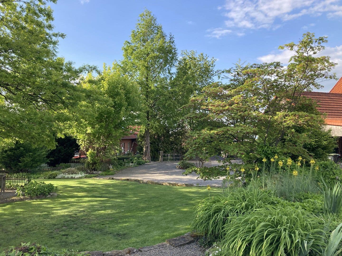 Prodej domu 180 m², pozemek 2.889 m², Nienstädt, Dolní Sasko Prodej domu 180 m², pozemek 2.889 m², Nienstädt, Dolní Sasko