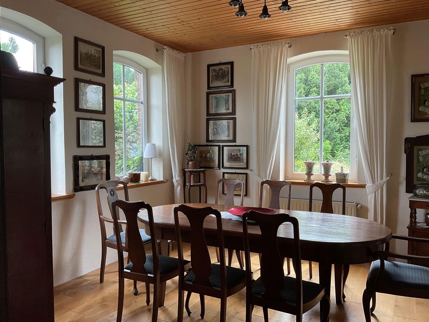 Prodej domu 180 m², pozemek 2.889 m², Nienstädt, Dolní Sasko Prodej domu 180 m², pozemek 2.889 m², Nienstädt, Dolní Sasko