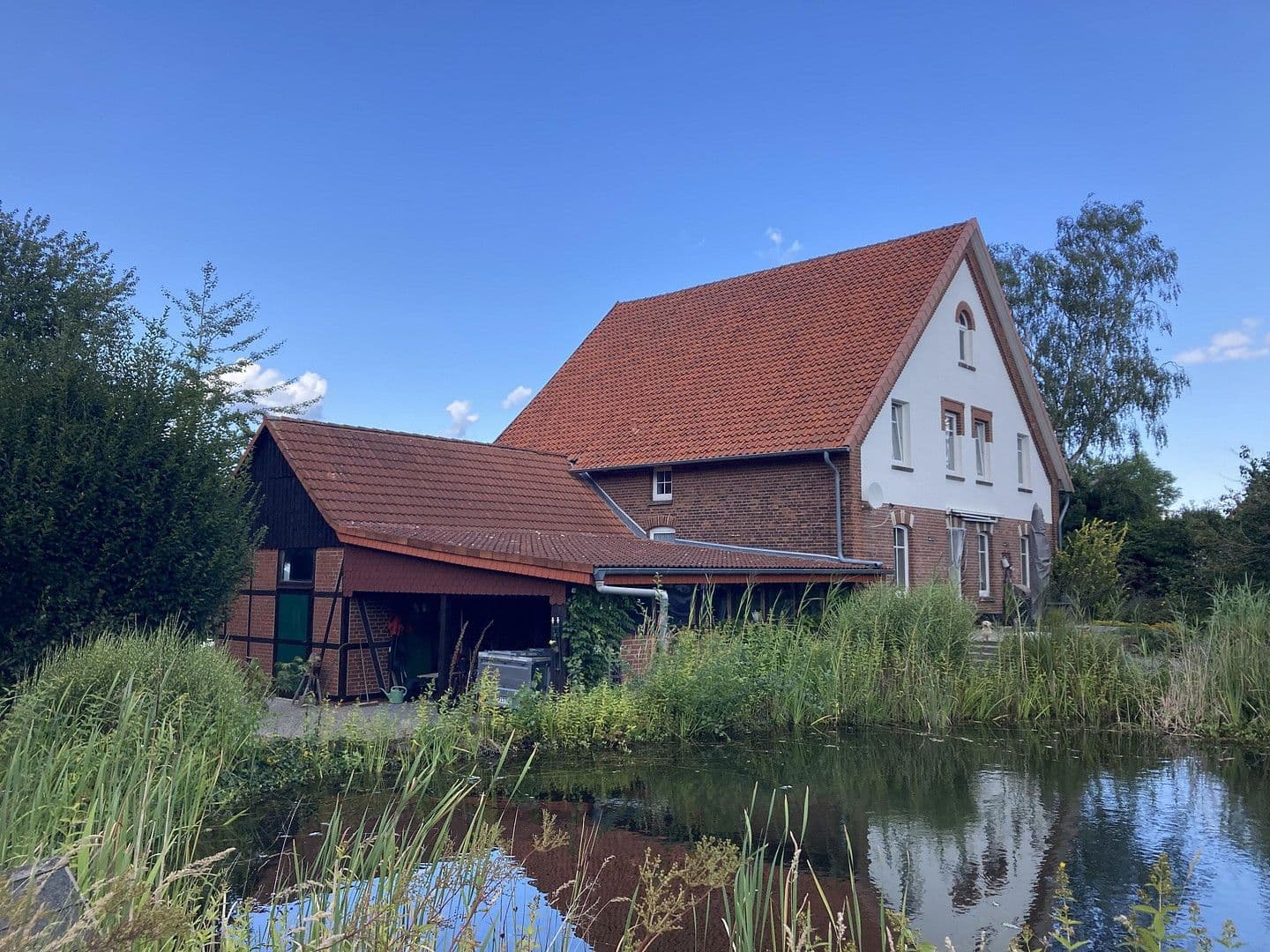 Prodej domu 180 m², pozemek 2.889 m², Nienstädt, Dolní Sasko Prodej domu 180 m², pozemek 2.889 m², Nienstädt, Dolní Sasko