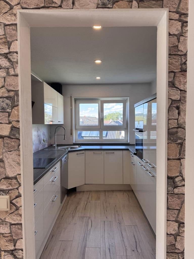 Prodej bytu 4+1 80 m², Schorndorf, Bádensko-Württembersko Prodej bytu 4+1 80 m², Schorndorf, Bádensko-Württembersko